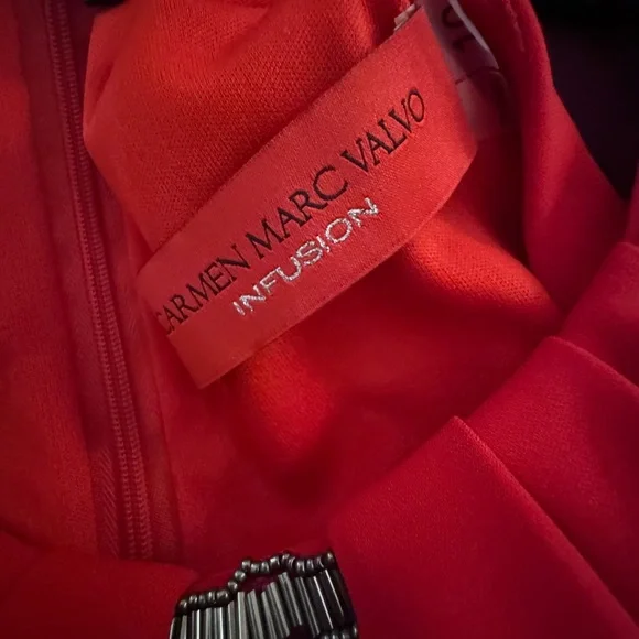 ♥️ Dark Red Carmen Marc Valvo Infusion Dress ♥️ - Picture 6 of 7